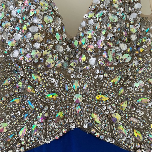 Prom dress - Picture 4 of 7